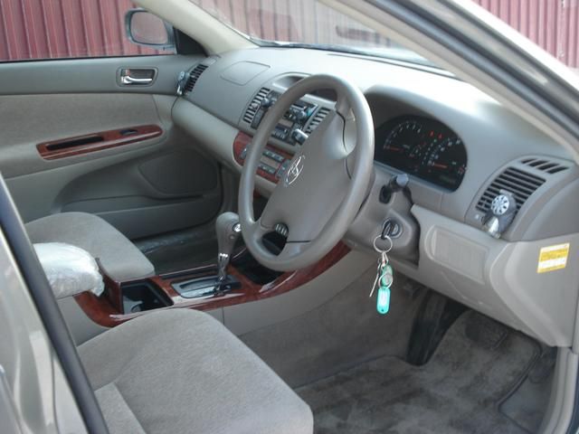 2004 Toyota Camry