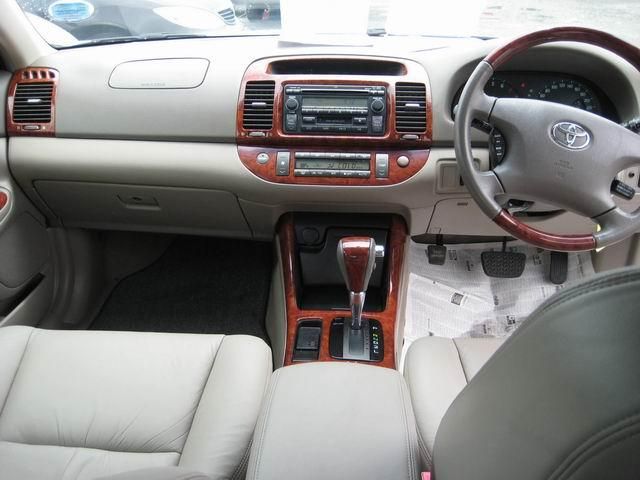 2004 Toyota Camry