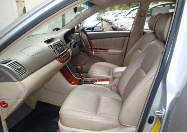 2004 Toyota Camry