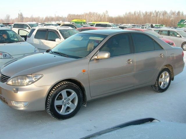 2004 Toyota Camry