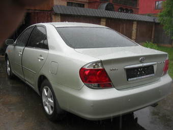 2004 Toyota Camry Photos
