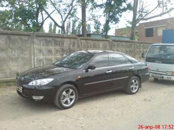 2004 Toyota Camry Photos
