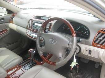 2004 Toyota Camry Pics