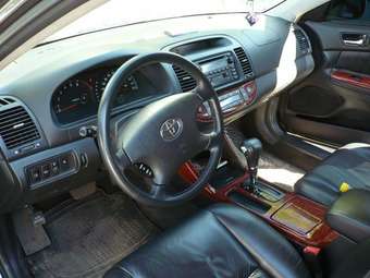 2004 Toyota Camry Images