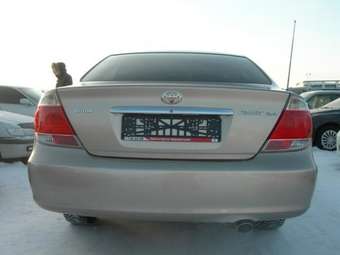 2004 Toyota Camry Pictures