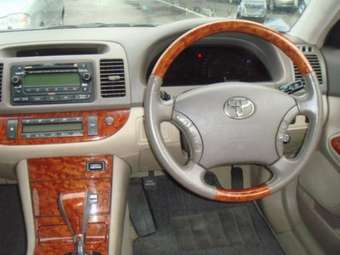 2004 Toyota Camry Pictures