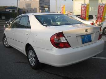 2004 Toyota Camry Photos