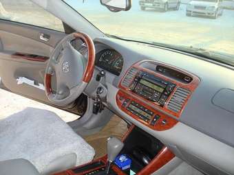 2004 Toyota Camry Pictures
