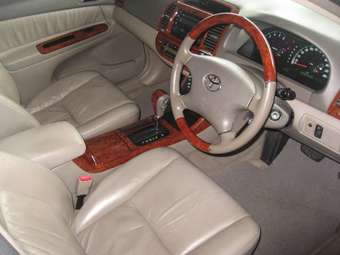 2004 Toyota Camry Pictures