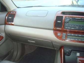 2004 Toyota Camry Pictures
