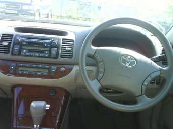 2004 Toyota Camry Pictures