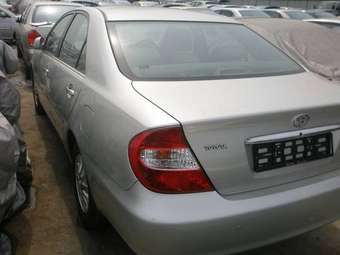 2004 Toyota Camry Photos