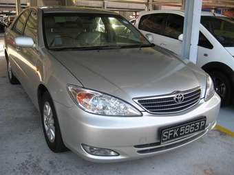 2004 Toyota Camry Pictures