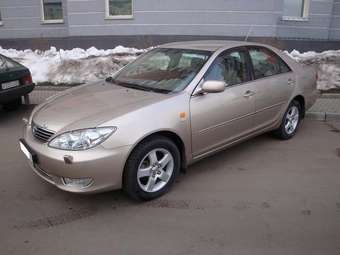 2004 Toyota Camry Photos