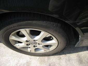 2004 Toyota Camry Pictures