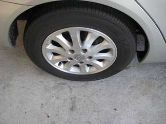 2004 Toyota Camry Pictures