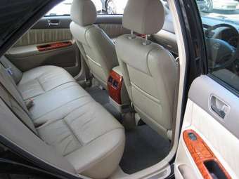 2004 Toyota Camry Photos