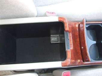 2004 Toyota Camry Photos