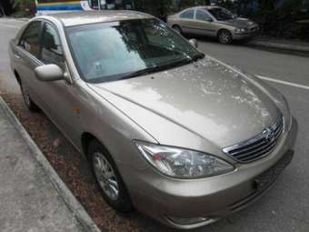 2004 Toyota Camry Pictures