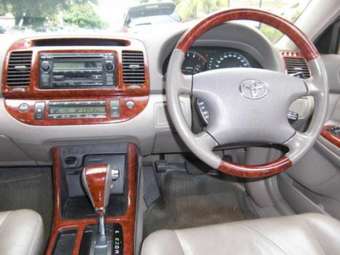 2004 Toyota Camry Images