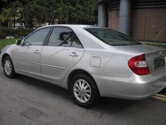 2004 Toyota Camry Pictures