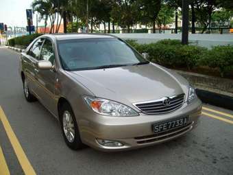 2004 Toyota Camry Pictures