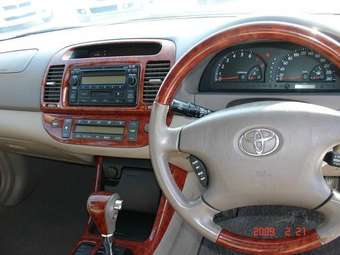2004 Toyota Camry Photos