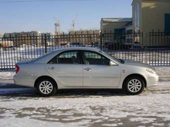 2004 Toyota Camry Photos