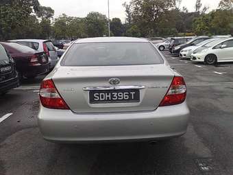 2004 Toyota Camry Pictures