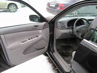 2004 Toyota Camry Pics