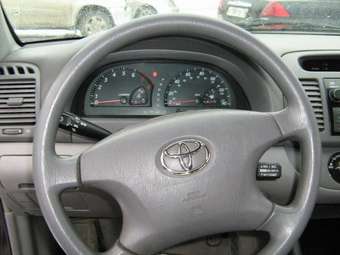 2004 Toyota Camry Pictures
