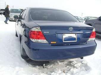 2004 Toyota Camry Wallpapers