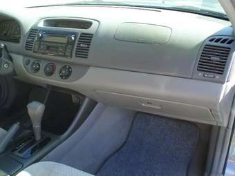 2004 Toyota Camry Pictures