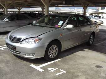 2004 Toyota Camry Pictures