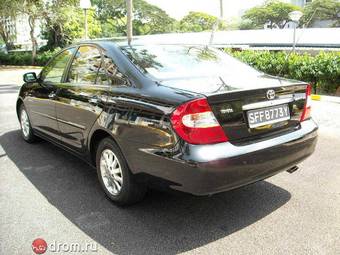2004 Toyota Camry Photos