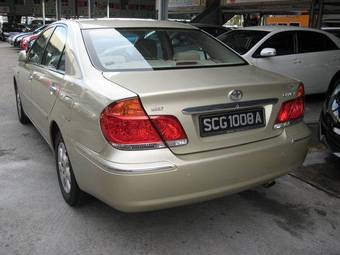 2004 Toyota Camry Pictures