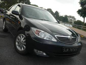2004 Toyota Camry Photos