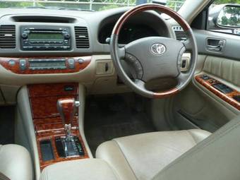 2004 Toyota Camry Pictures