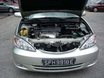 2004 Toyota Camry Photos