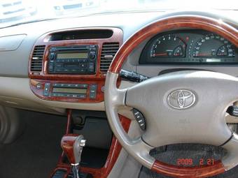 2004 Toyota Camry Photos