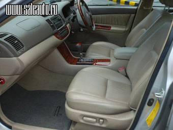 2004 Toyota Camry Pictures