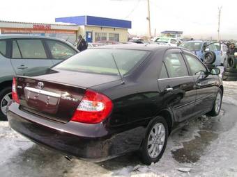 2004 Toyota Camry Photos