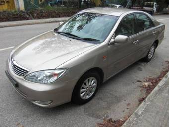2004 Toyota Camry Pictures