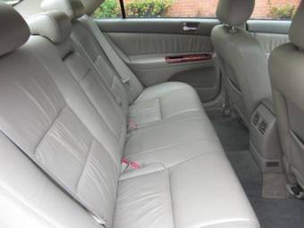 2004 Toyota Camry Pictures