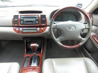 2004 Toyota Camry Photos
