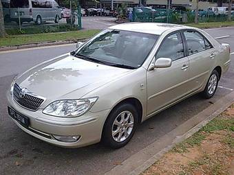 2004 Toyota Camry Pictures