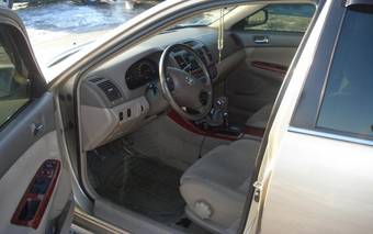 2004 Toyota Camry Pics