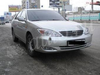 2004 Toyota Camry Photos