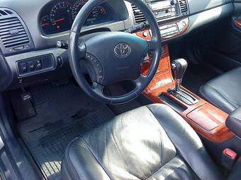 2004 Toyota Camry Photos