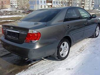 2004 Toyota Camry Pictures